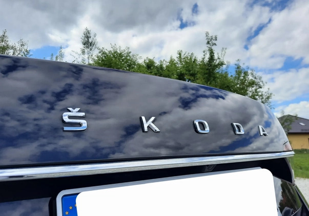Skoda Superb cena 127900 przebieg: 85000, rok produkcji 2022 z Sobótka małe 631